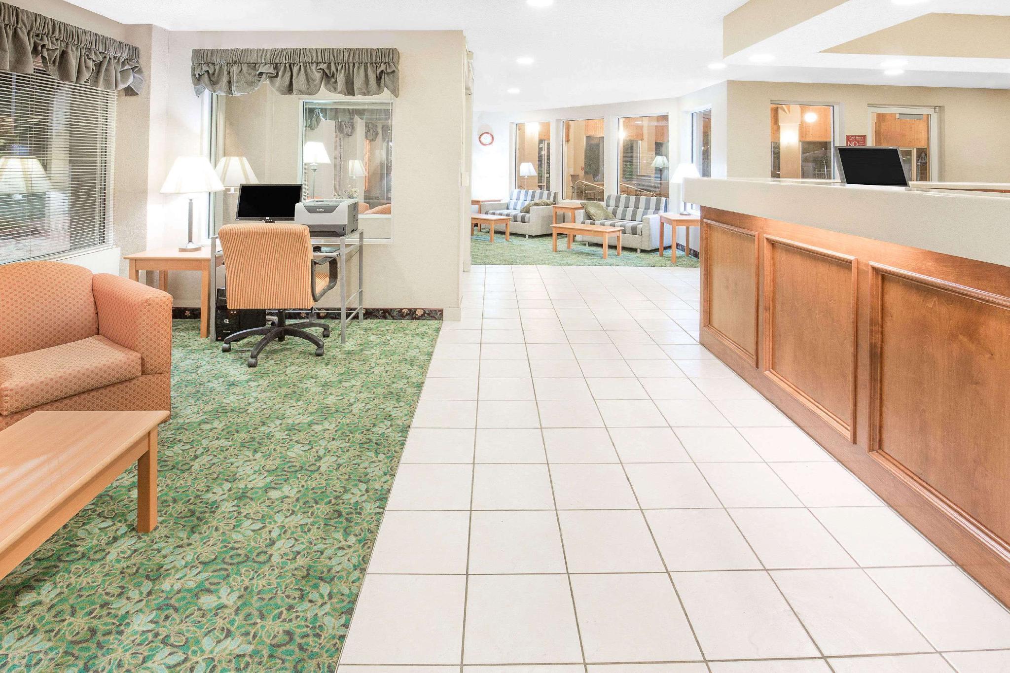 Surestay Plus Hotel By Best Western רדינג מראה חיצוני תמונה