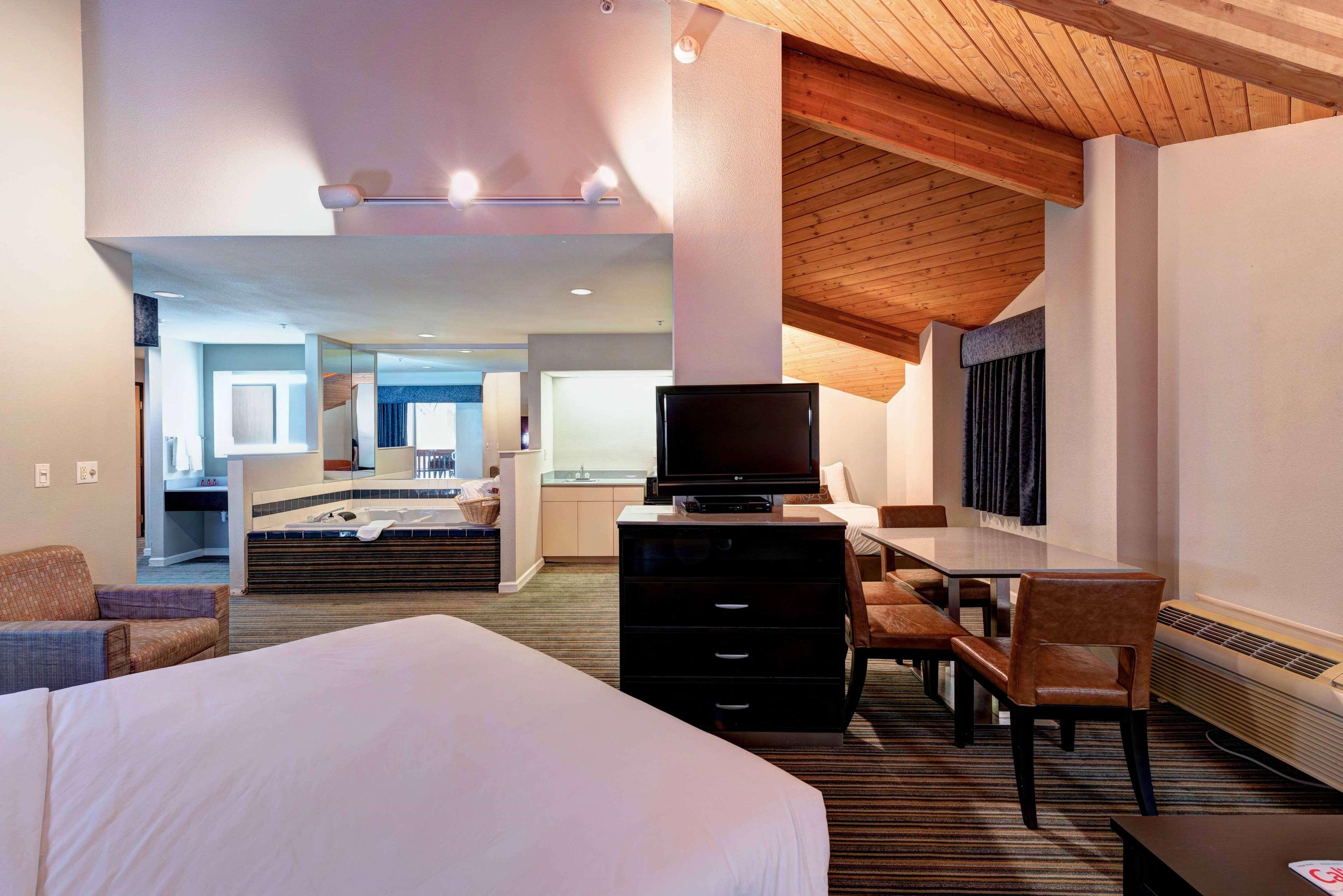 Surestay Plus Hotel By Best Western רדינג מראה חיצוני תמונה