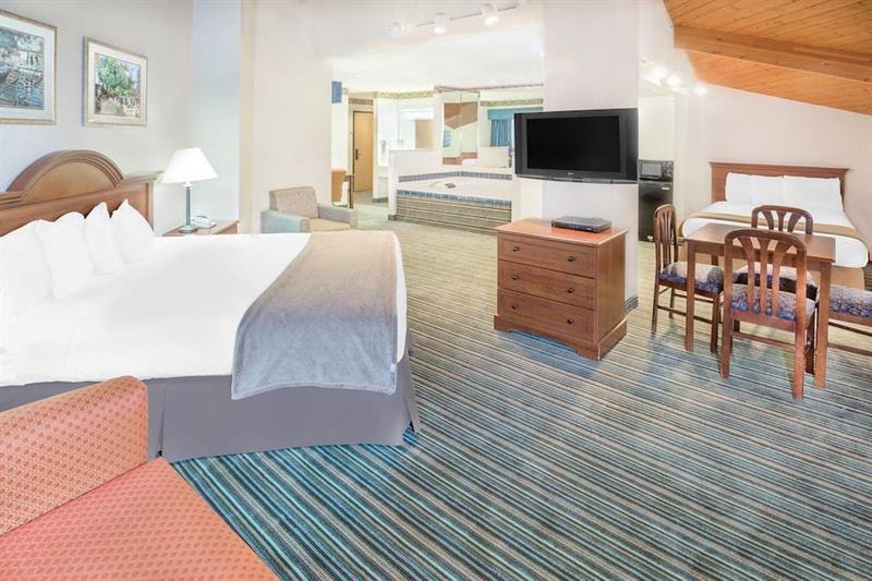 Surestay Plus Hotel By Best Western רדינג מראה חיצוני תמונה