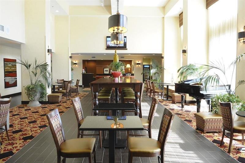 Surestay Plus Hotel By Best Western רדינג מראה חיצוני תמונה